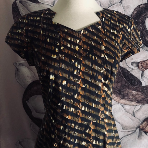 TED BAKER - Cap Sleeve Midi Sheath w/ Pockets - Picture 3 of 6